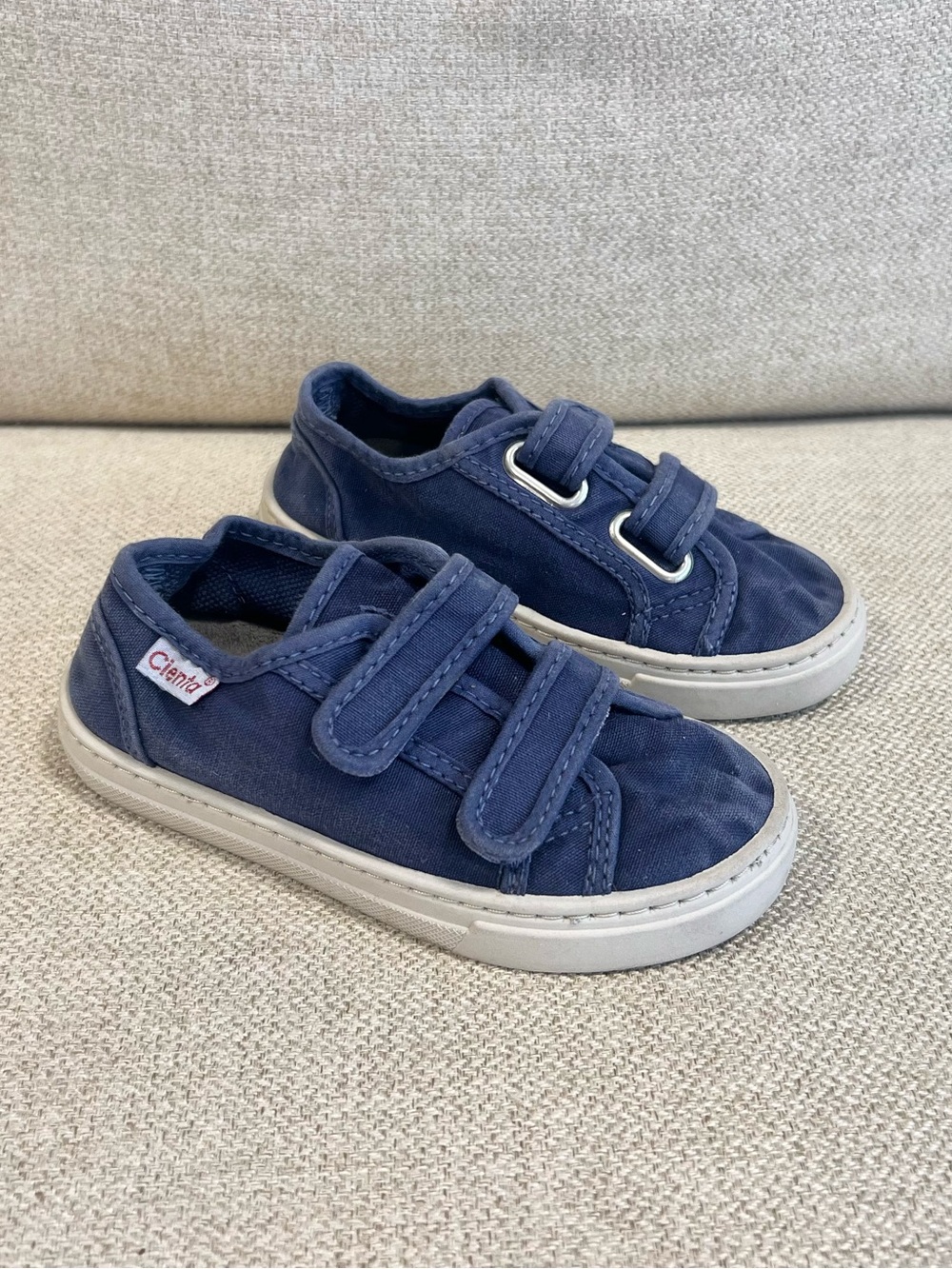 Cienta Toddler Size 26 (9) Canvas Double Velcro Sneakers Blue Casual Shoes